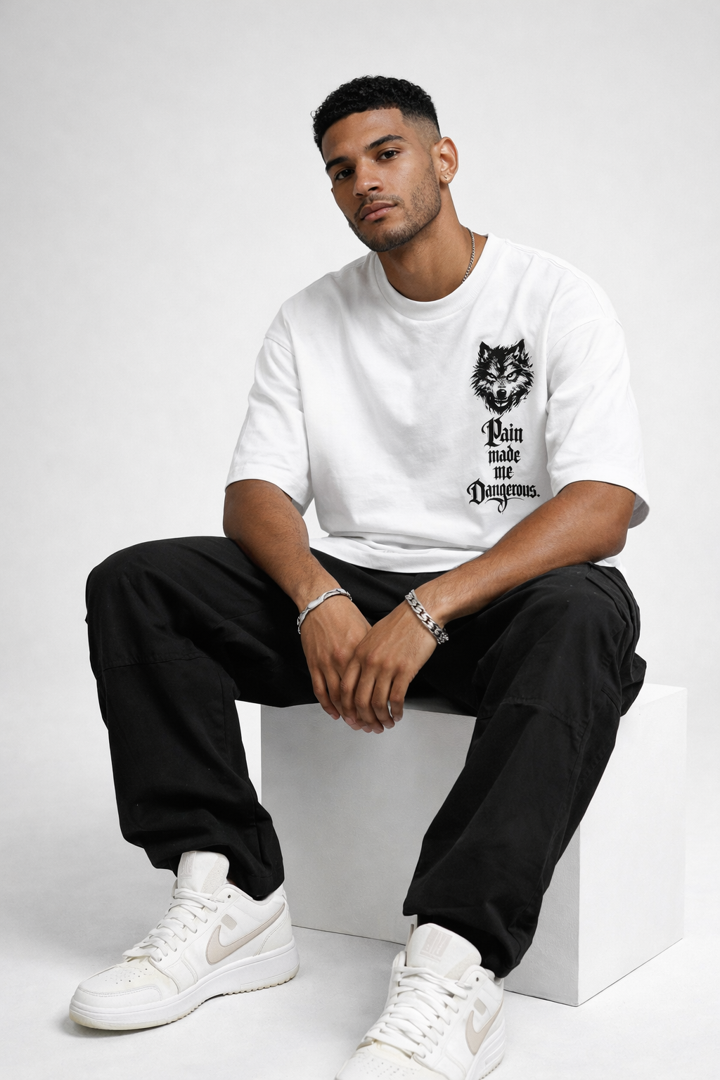 RabbitClub THE WOLF "PAIN MADE ME DANGEROUS" Oversized Classic T-Shirt